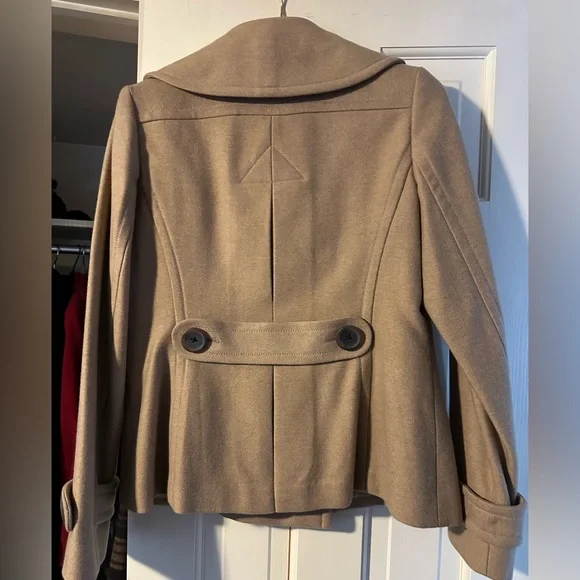 Wool short pea coat from Banana Republic - Picture 6 of 8